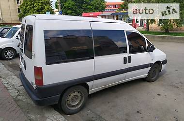 Вантажопасажирський фургон Fiat Scudo 2005 в Кагарлику