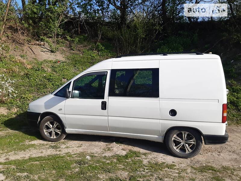 Минивэн Fiat Scudo 2003 в Городке