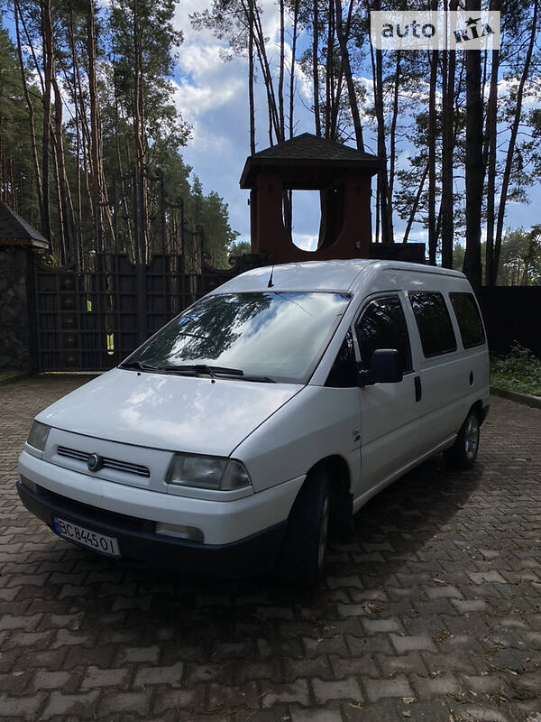 Минивэн Fiat Scudo 2001 в Новояворовске