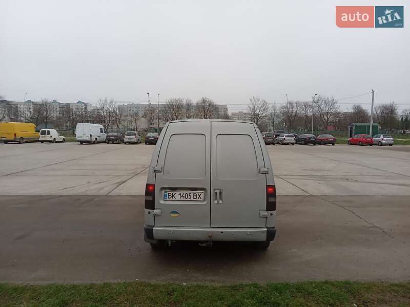 Минивэн Fiat Scudo 2000 в Остроге
