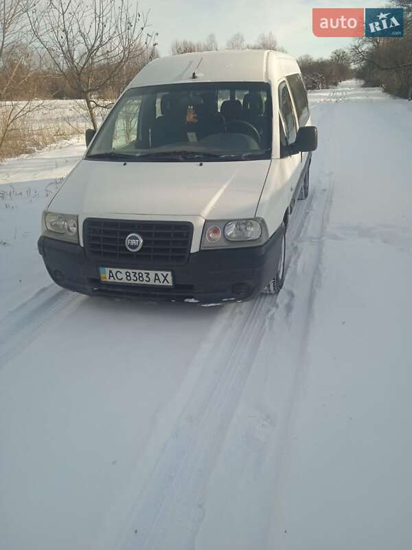 Минивэн Fiat Scudo 2005 в Нововолынске