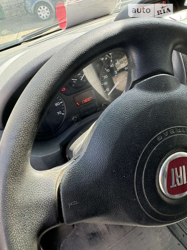 Грузопассажирский фургон Fiat Scudo 2014 в Стрые