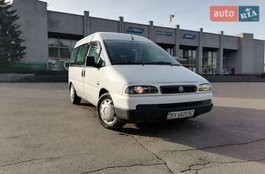 Мінівен Fiat Scudo 2003 в Рівному