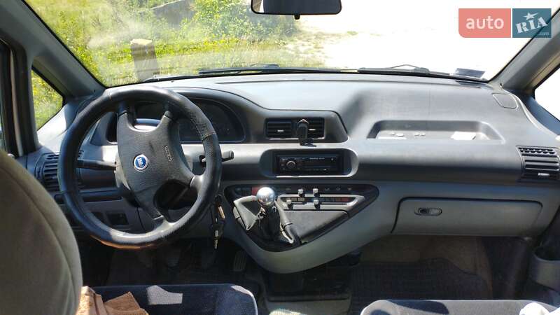 Минивэн Fiat Scudo 2006 в Волочиске