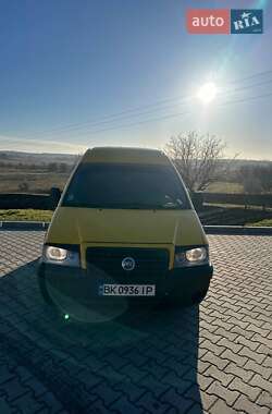 Минивэн Fiat Scudo 2005 в Шумске