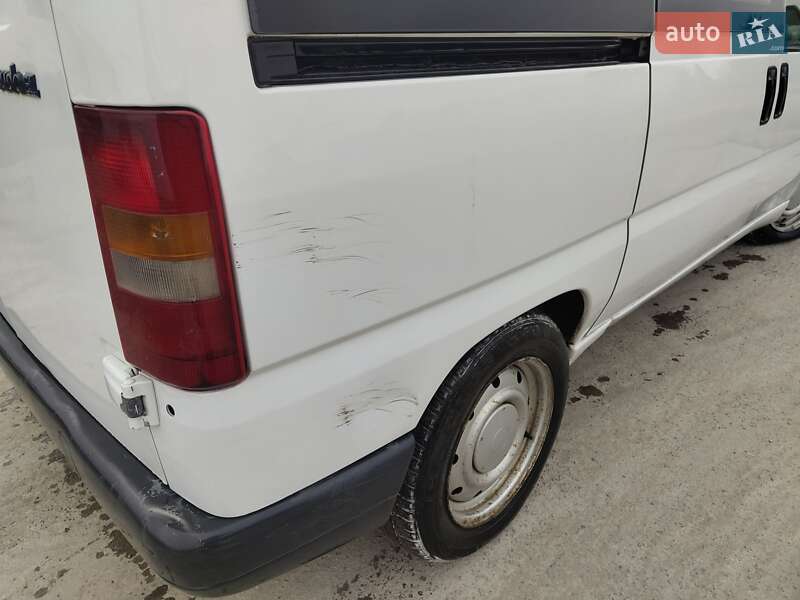 Минивэн Fiat Scudo 2002 в Новояворовске