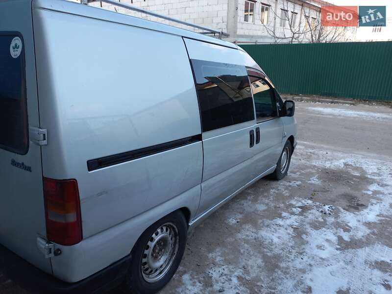 Вантажний фургон Fiat Scudo 2004 в Львові