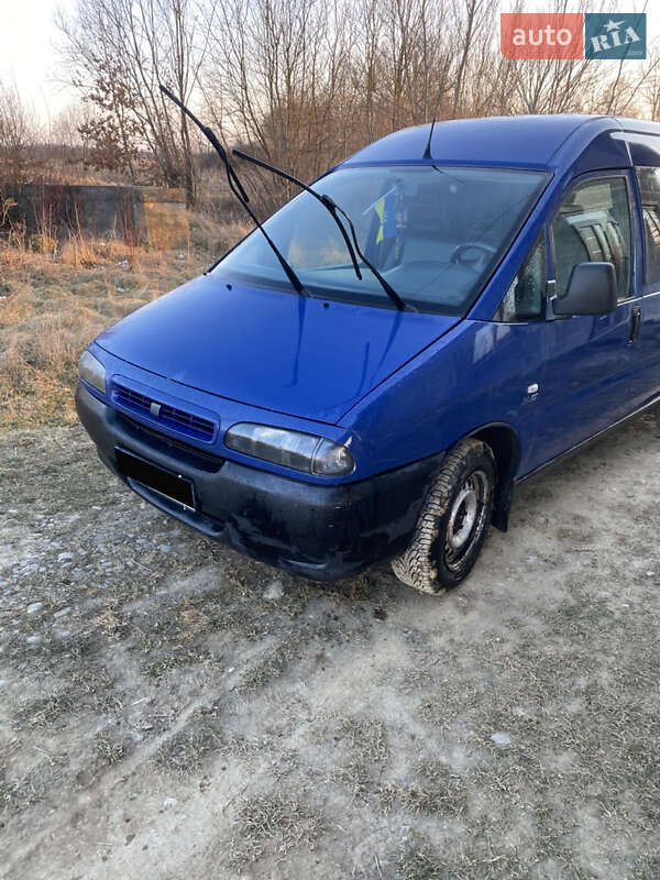 Минивэн Fiat Scudo 2002 в Стрые