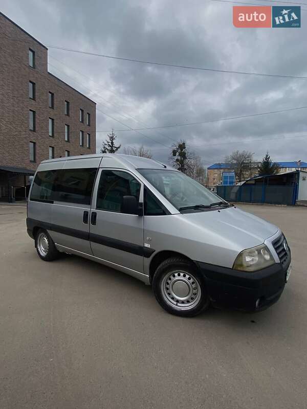 Минивэн Fiat Scudo 2005 в 