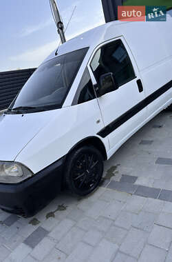 Вантажний фургон Fiat Scudo 2005 в 