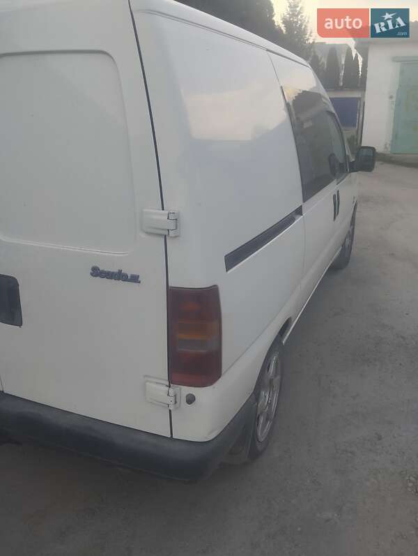 Минивэн Fiat Scudo 2004 в Звягеле