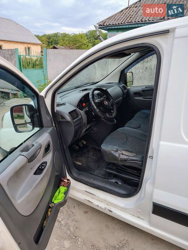 Грузовой фургон Fiat Scudo 2011 в Тульчине