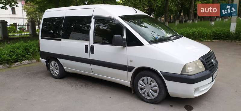Минивэн Fiat Scudo 2005 в 
