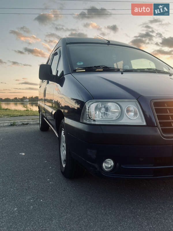 Минивэн Fiat Scudo 2004 в Староконстантинове