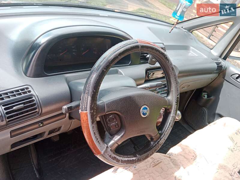 Грузовой фургон Fiat Scudo 2004 в Тлумаче фото 4 Грузовой фургон Fiat Scudo 2004 в Тлумаче