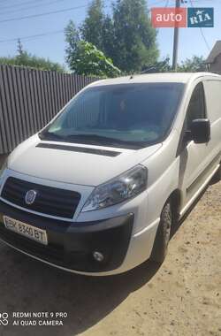 Грузовой фургон Fiat Scudo 2010 в Ровно
