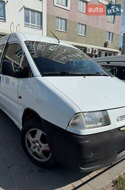 Грузовой фургон Fiat Scudo 2000 в 