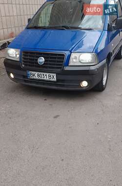 Микровэн Fiat Scudo 2006 в Ровно