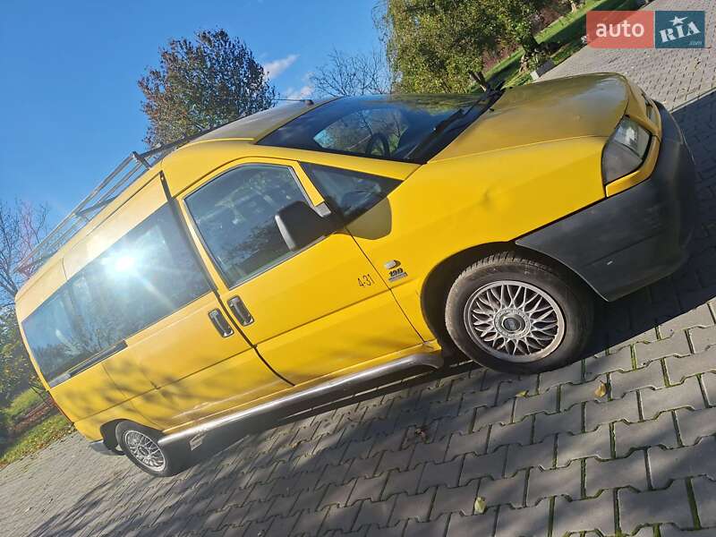 Минивэн Fiat Scudo 2003 в Черновцах
