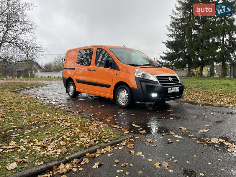 Вантажний фургон Fiat Scudo 2008 в Дубні