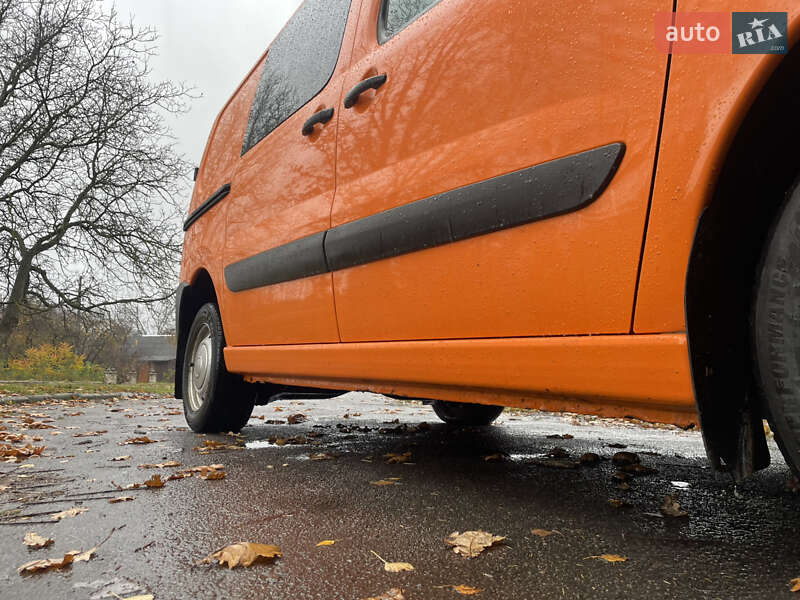 Вантажний фургон Fiat Scudo 2008 в Дубні