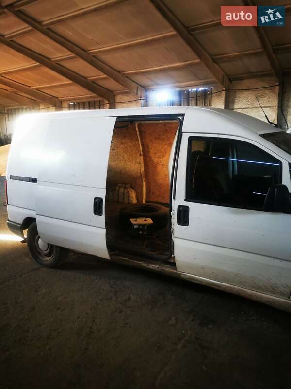 Вантажний фургон Fiat Scudo 2001 в Умані