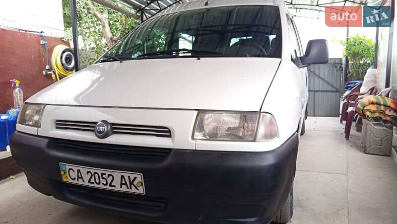 Мінівен Fiat Scudo 2002 в Каневі