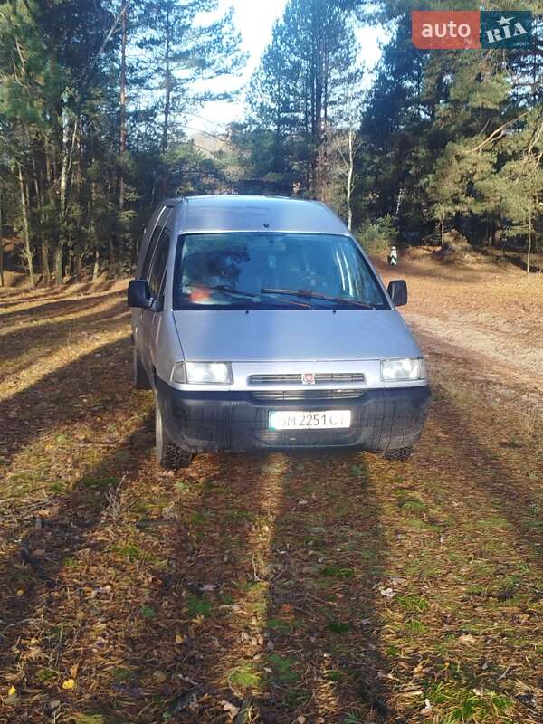 Минивэн Fiat Scudo 2002 в Киеве