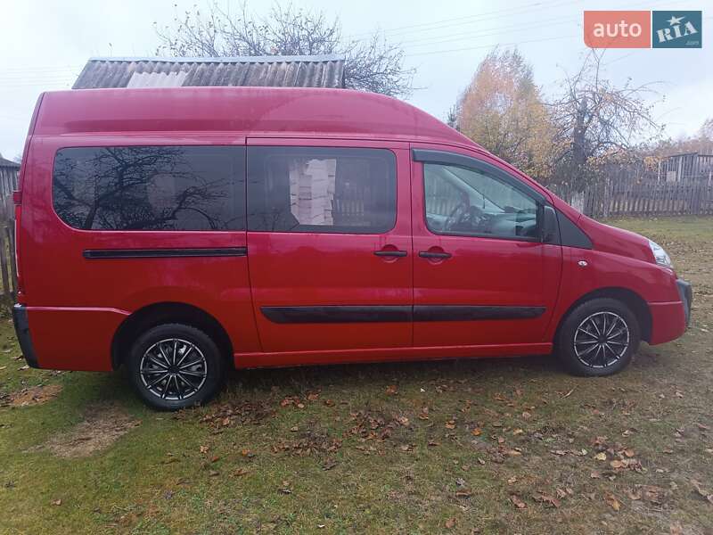Минивэн Fiat Scudo 2008 в Сарнах