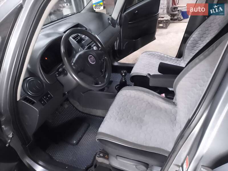 Внедорожник / Кроссовер Fiat Sedici 2009 в Киеве