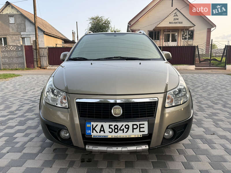 Позашляховик / Кросовер Fiat Sedici 2008 в 