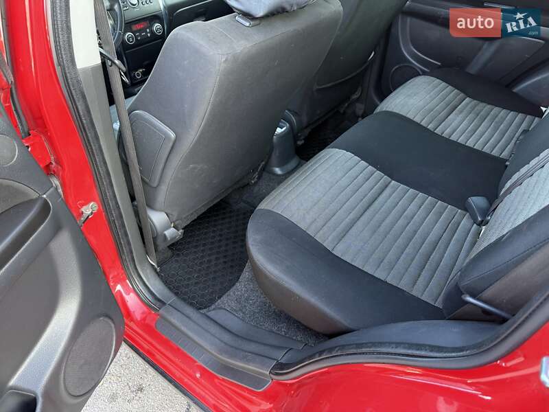 Позашляховик / Кросовер Fiat Sedici 2012 в Києві фото 11 Позашляховик / Кросовер Fiat Sedici 2012 в Києві