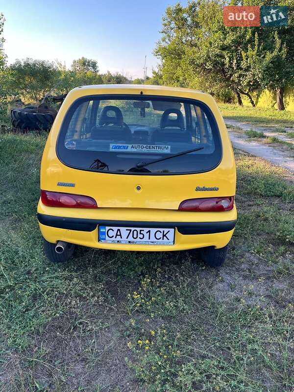 Хэтчбек Fiat Seicento 2003 в Каневе