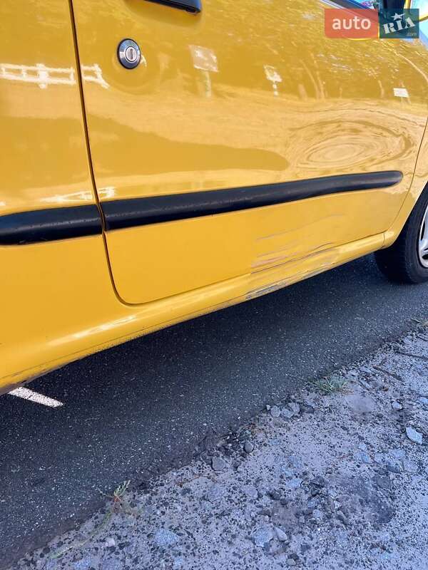 Хэтчбек Fiat Seicento 2003 в Каневе