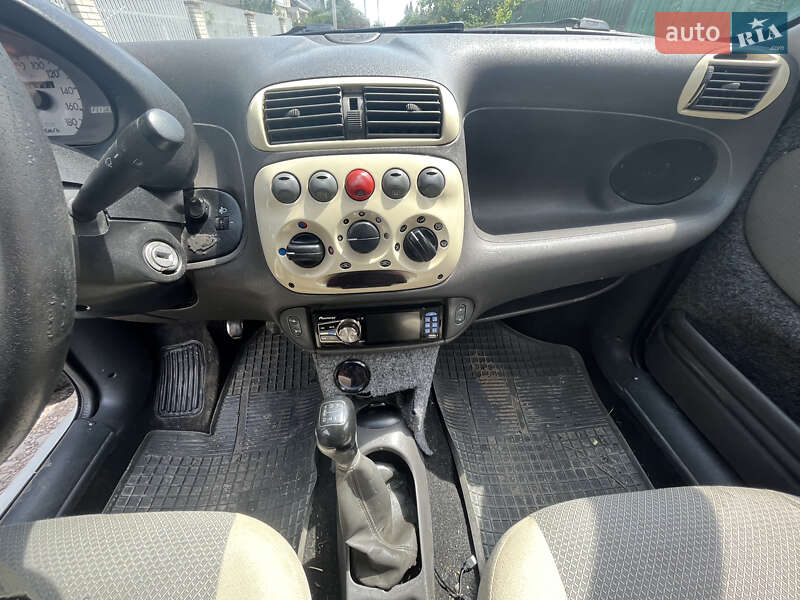 Хетчбек Fiat Seicento 2000 в Городенці