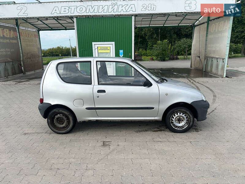 Хэтчбек Fiat Seicento 2004 в Ярмолинцах