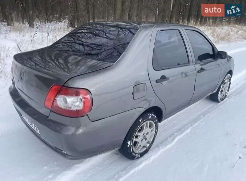 Седан Fiat Siena 2006 в Попільні