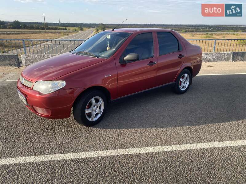 Fiat Siena 2005