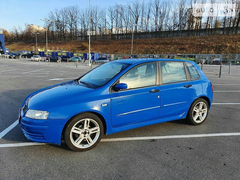 Хэтчбек Fiat Stilo 2004 в Харькове