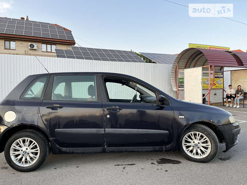 Хэтчбек Fiat Stilo 2002 в Ужгороде фото 5 Хэтчбек Fiat Stilo 2002 в Ужгороде