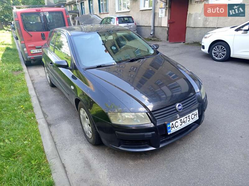 Хэтчбек Fiat Stilo 2003 в 