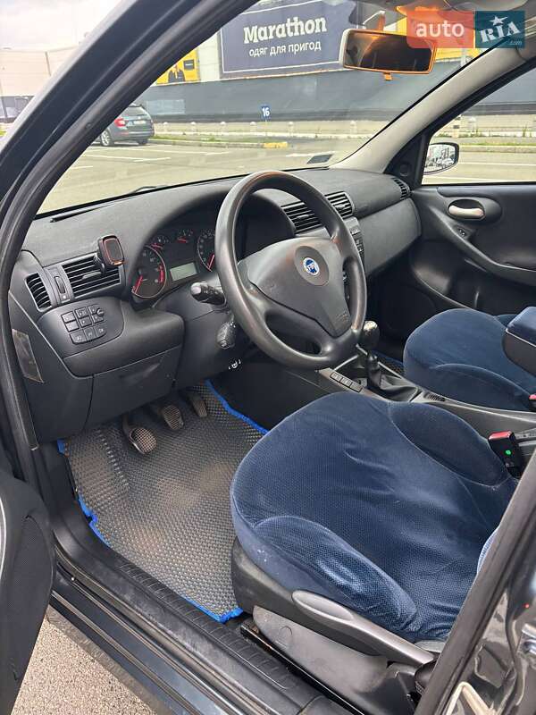 Хэтчбек Fiat Stilo 2003 в Киеве