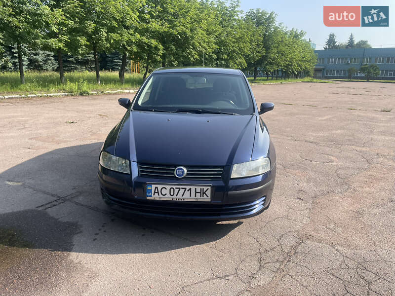 Хэтчбек Fiat Stilo 2001 в Житомире
