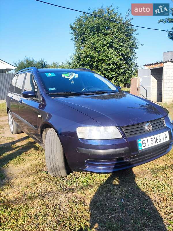 Универсал Fiat Stilo 2003 в Градижске