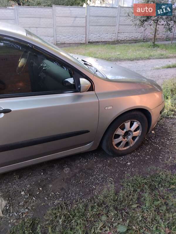 Хетчбек Fiat Stilo 2002 в Харкові фото 4 Хетчбек Fiat Stilo 2002 в Харкові