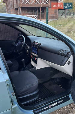 Хетчбек Fiat Stilo 2005 в 