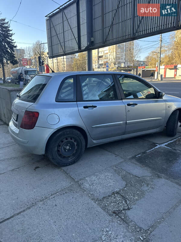 Хэтчбек Fiat Stilo 2004 в Львове