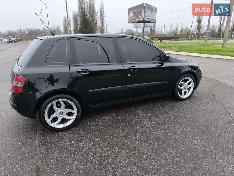 Хэтчбек Fiat Stilo 2002 в Кременчуге