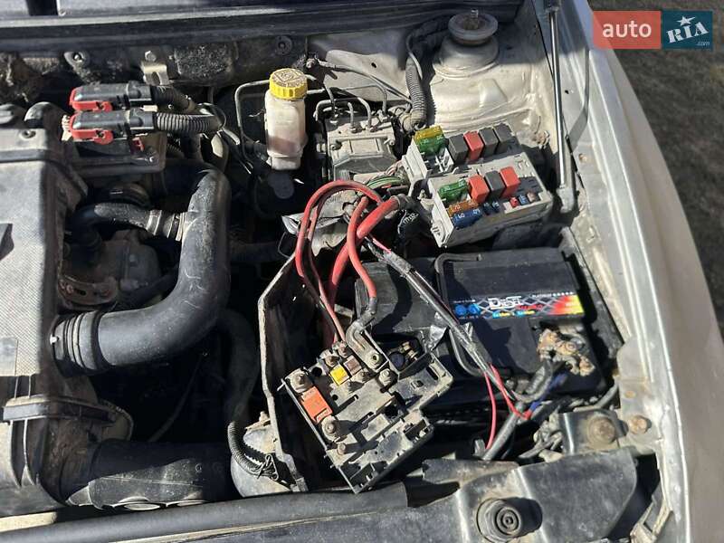 Хетчбек Fiat Stilo 2003 в Надвірній