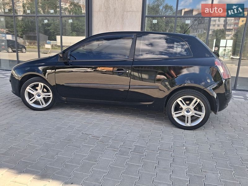 Хэтчбек Fiat Stilo 2002 в Тернополе